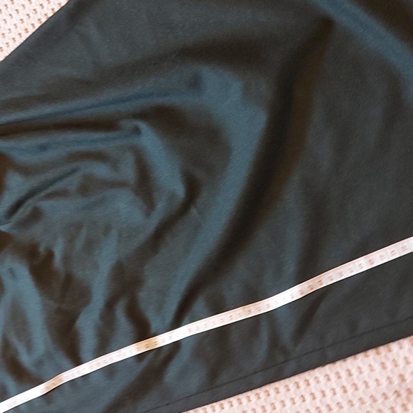 Woman's skirt - Picture 6 of 13